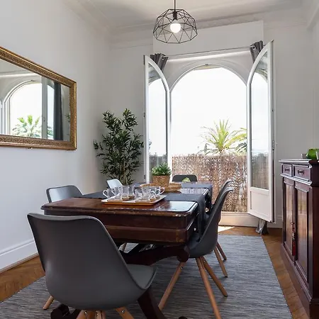 Apartament Beautiful By The Sea Front