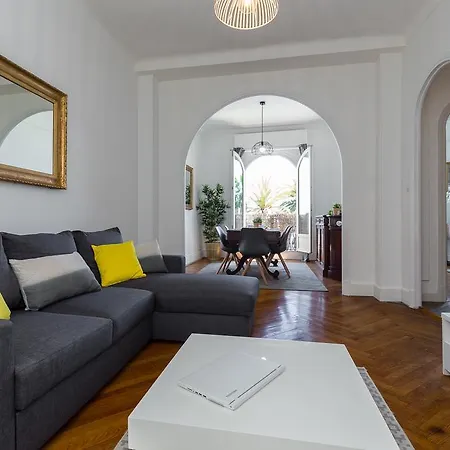 Apartament Beautiful By The Sea Front *