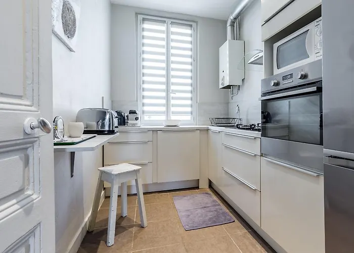 Beautiful By The Sea Front Apartment Nizza