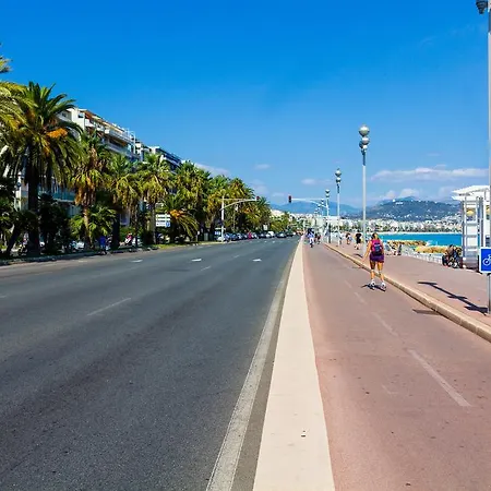 Beautiful By The Sea Front Appartement Nice