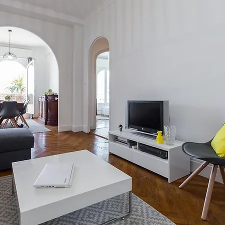 Beautiful By The Sea Front * Nice